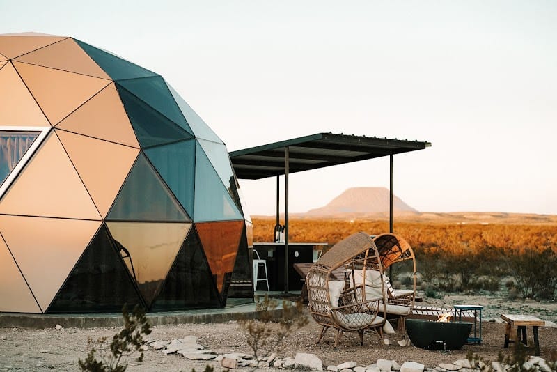 A Relaxing Retreat Surrounded by Breathtaking Scenery hero image