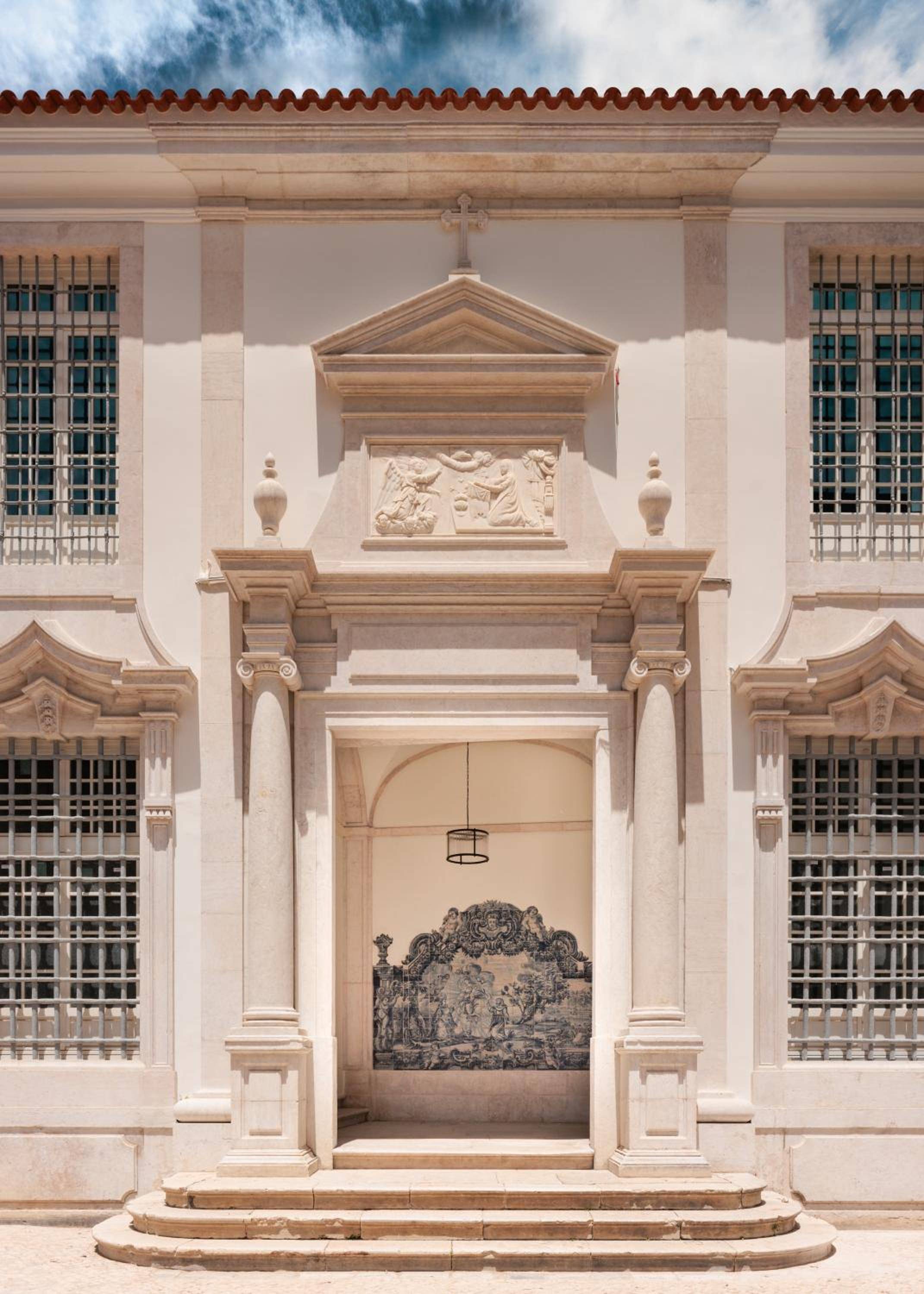 Lisbon Elegance with a Modern Twist hero image