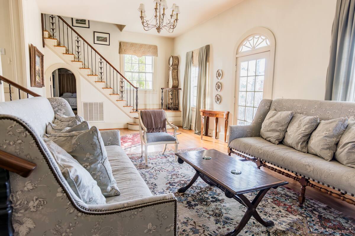 Escape to Elegance in Virginia's Meadows hero image