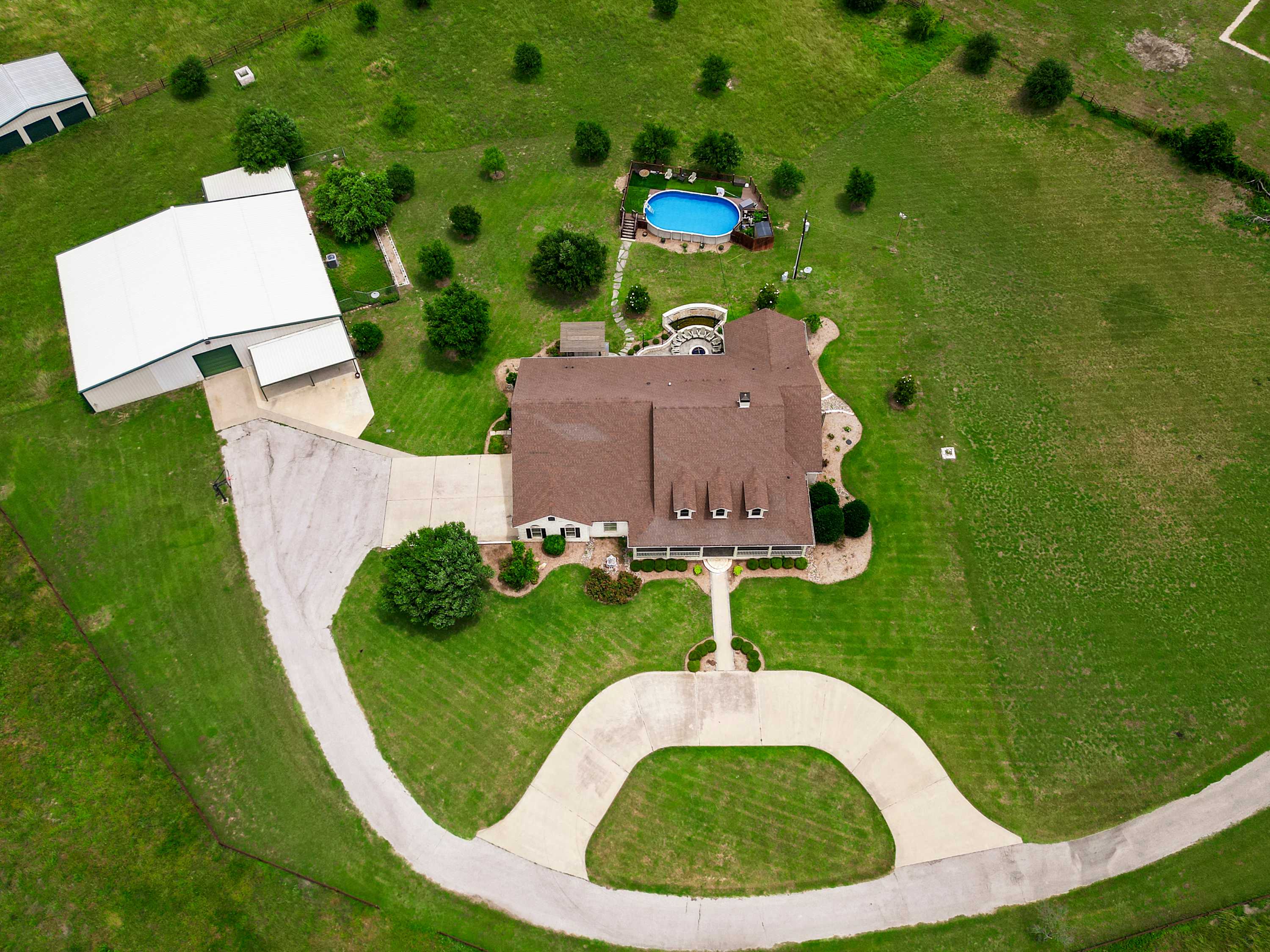 Escape into Luxurious Texan Serenity hero image