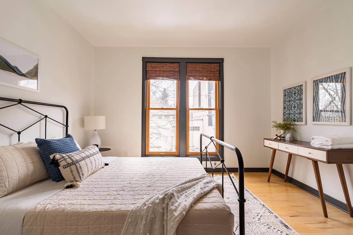 Charm and Chic in Portland's Heart hero image