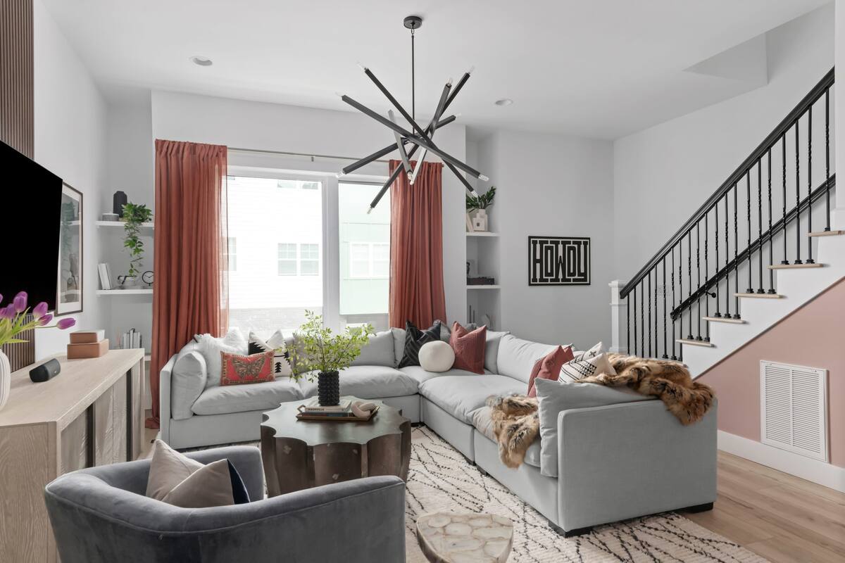 Nashville Nights: Elegance & Elevated Views hero image