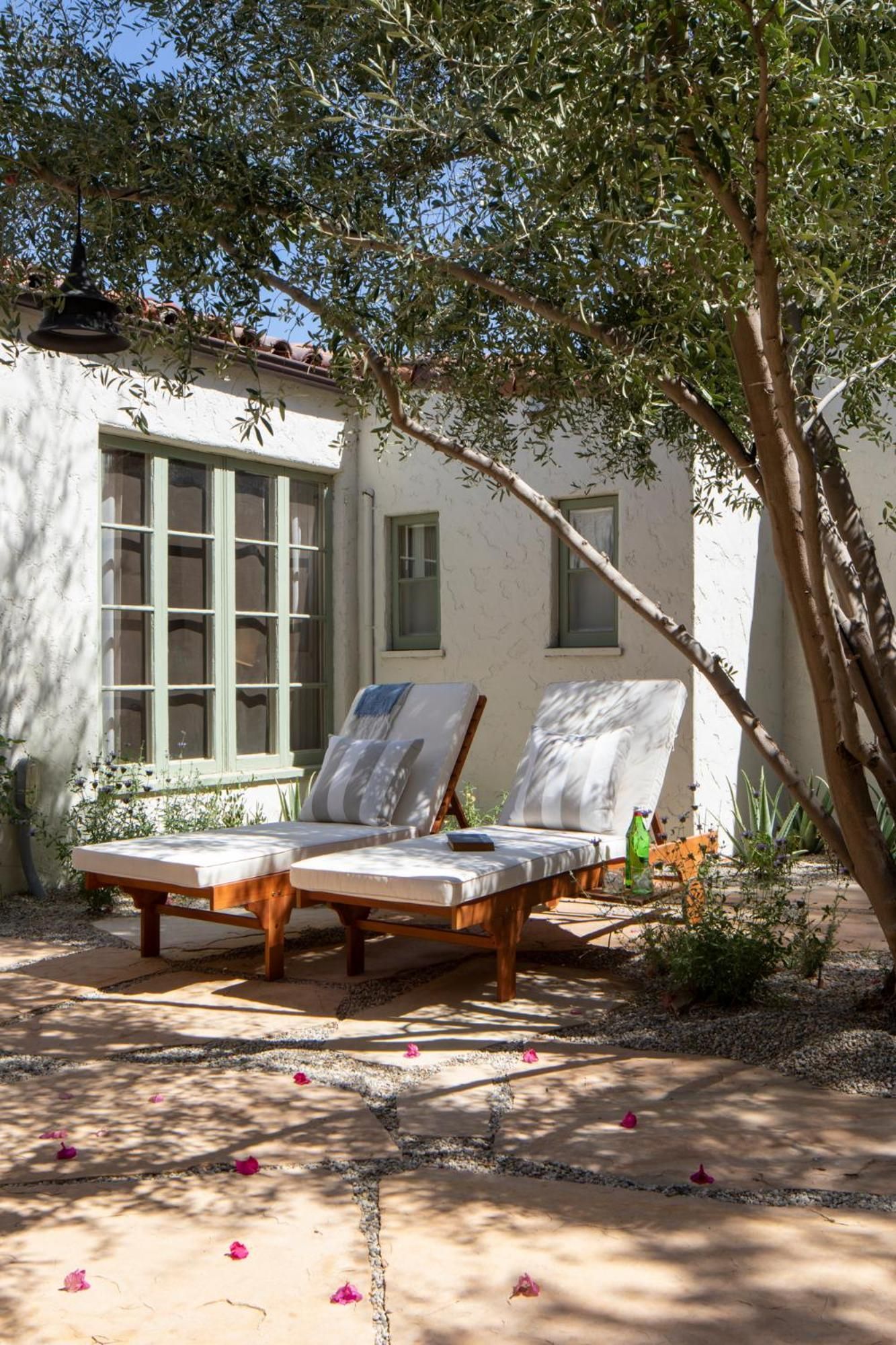 Casa Cody hero image