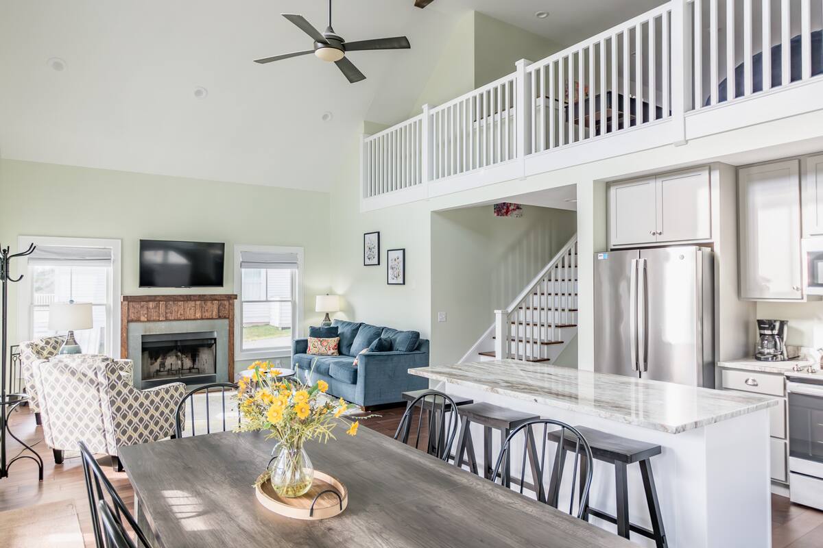 Escape to Modern Serenity in the Mountains hero image