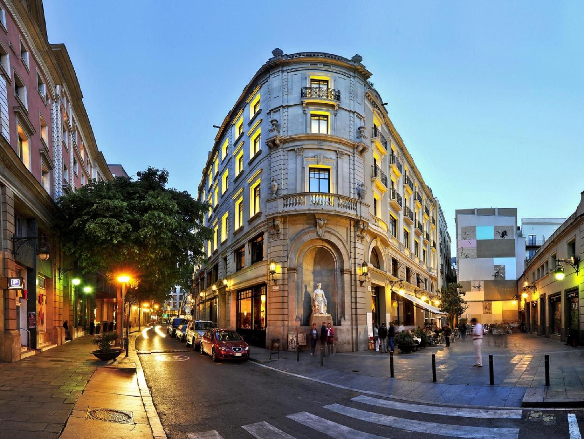 Elevate Your Senses in Historic Barcelona hero image