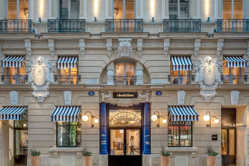 Parisian Elegance, Uncompromised Comfort hero image