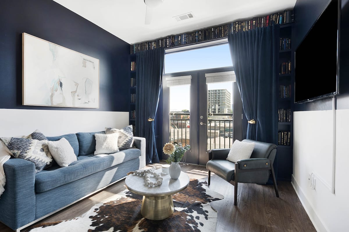 Nashville Elegance, Steps from the Spotlight hero image