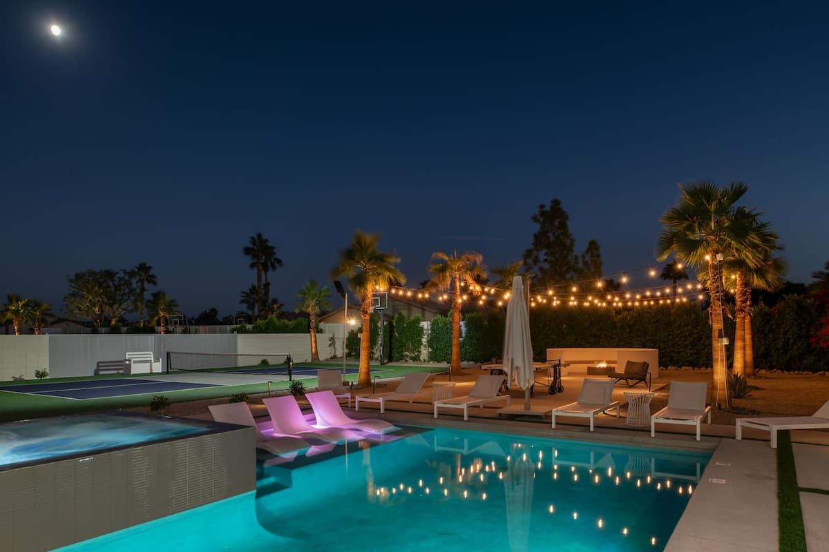 Where Desert Dreams Meet Opulent Reality hero image