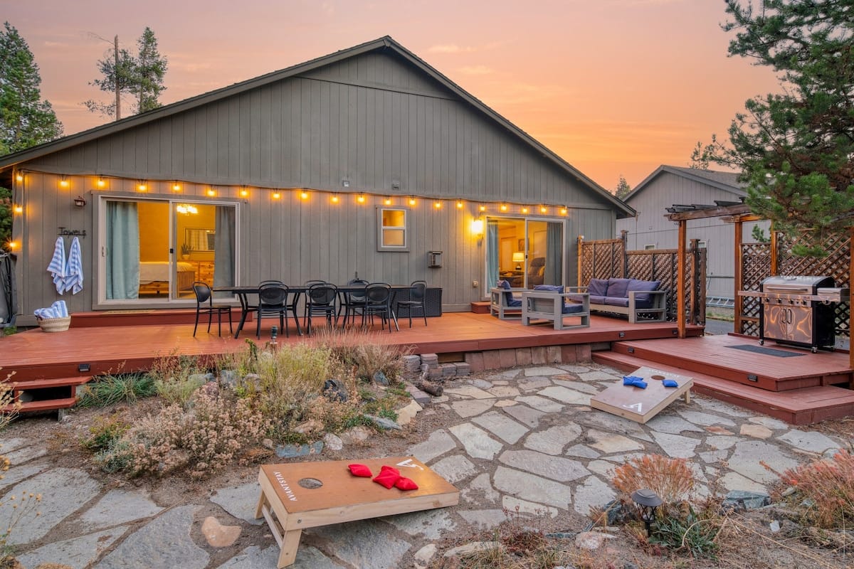 An outdoor enthusiast's dream retreat in Bend, Oregon hero image