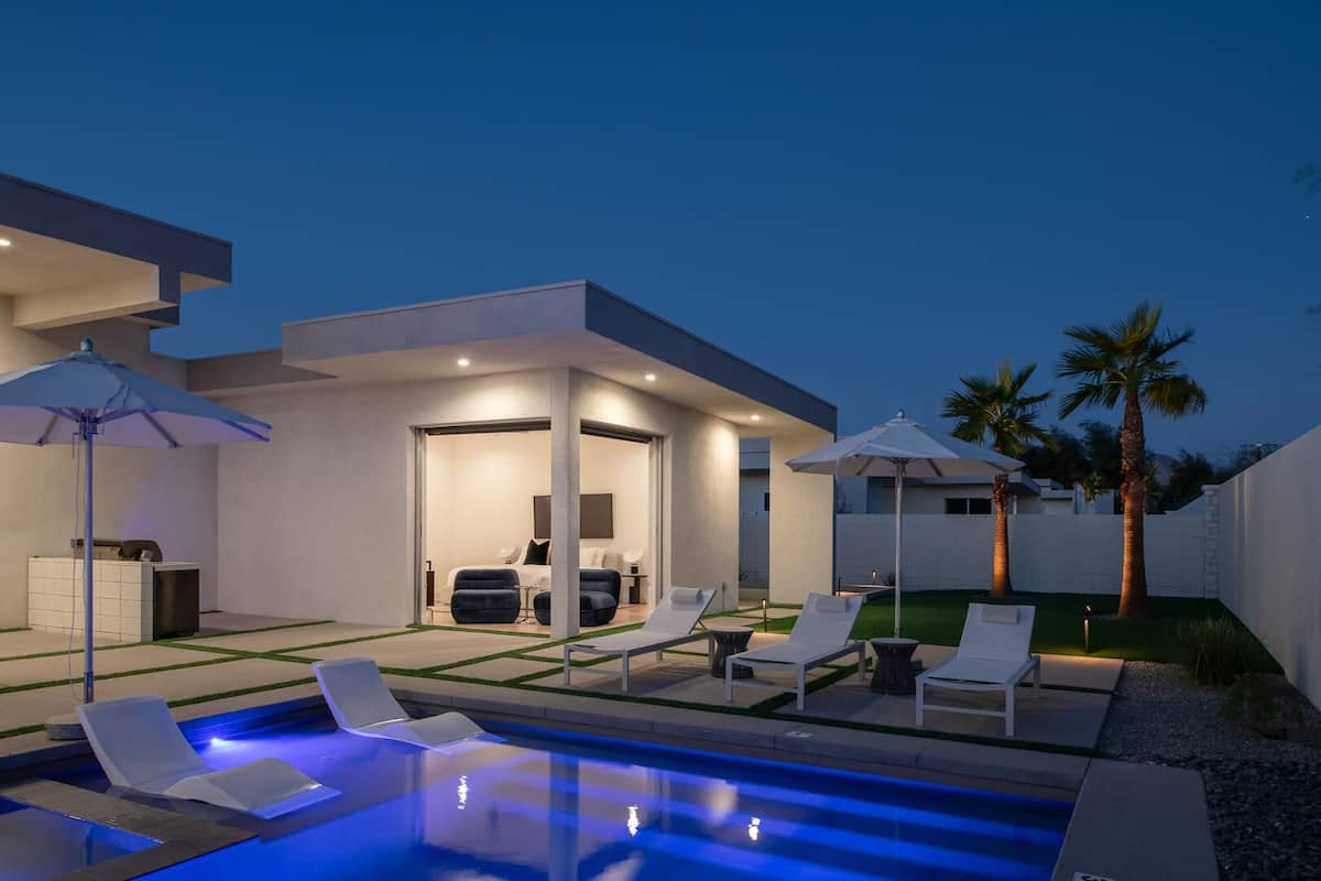 Where Desert Dreams Meet Modern Luxury hero image