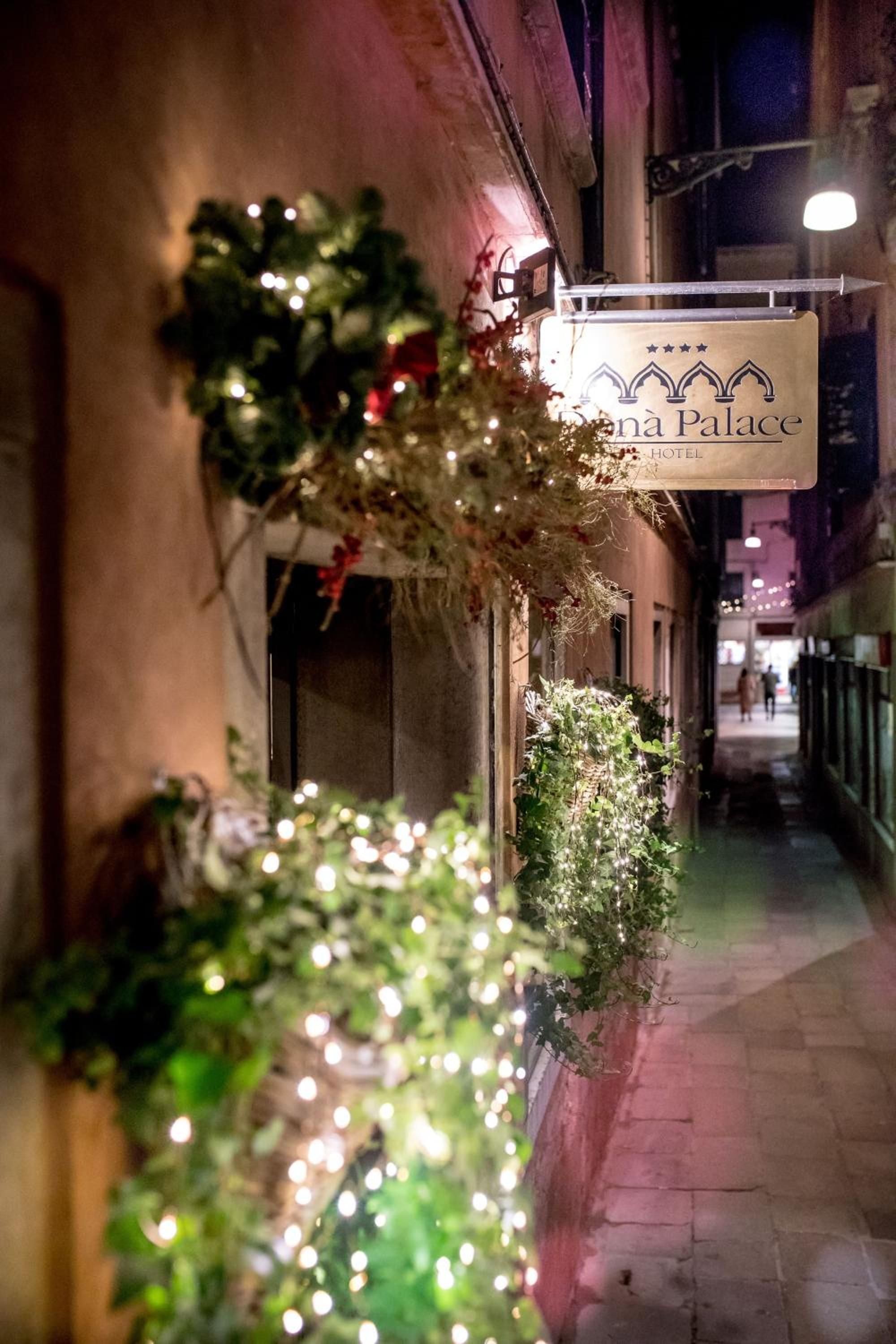 Venetian Elegance, Timeless Comfort hero image