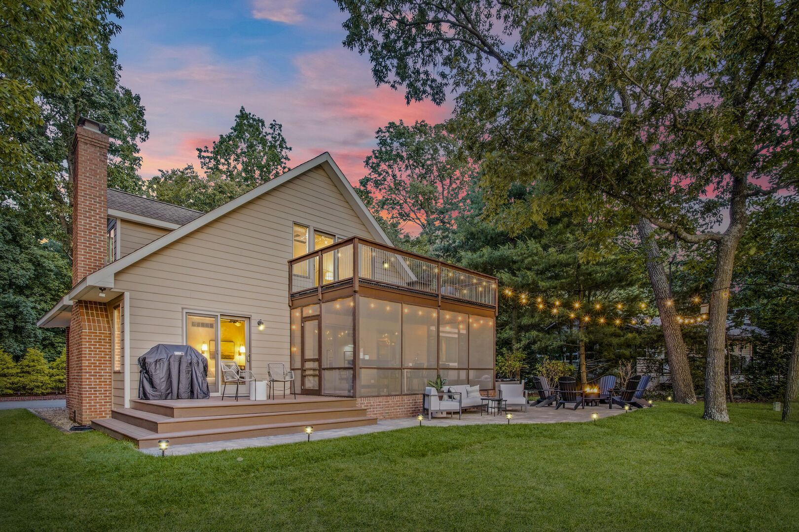 Serenity at Water’s Edge with Luxurious Touches hero image