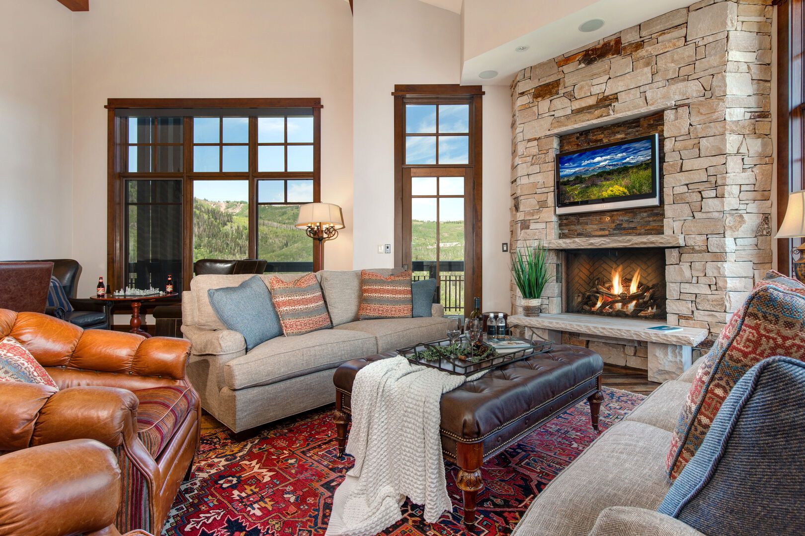 Luxury Living With Mountain Views at Arrowleaf hero image
