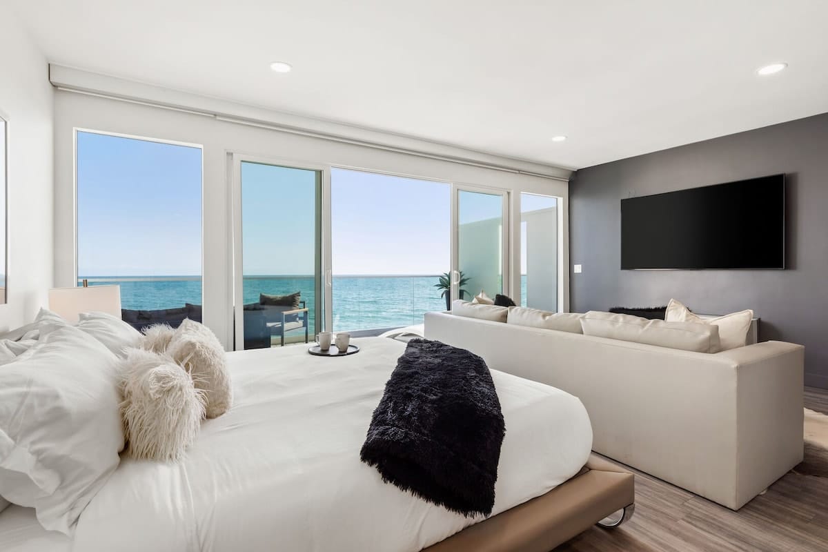 Coastal Charm, Beachfront Studio. hero image