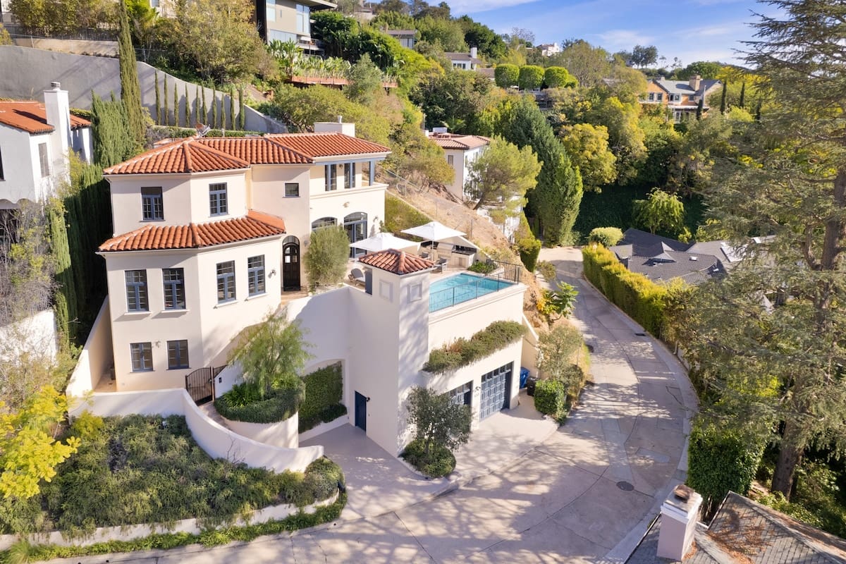 An exceptional property redefining Beverly Hills luxury living hero image