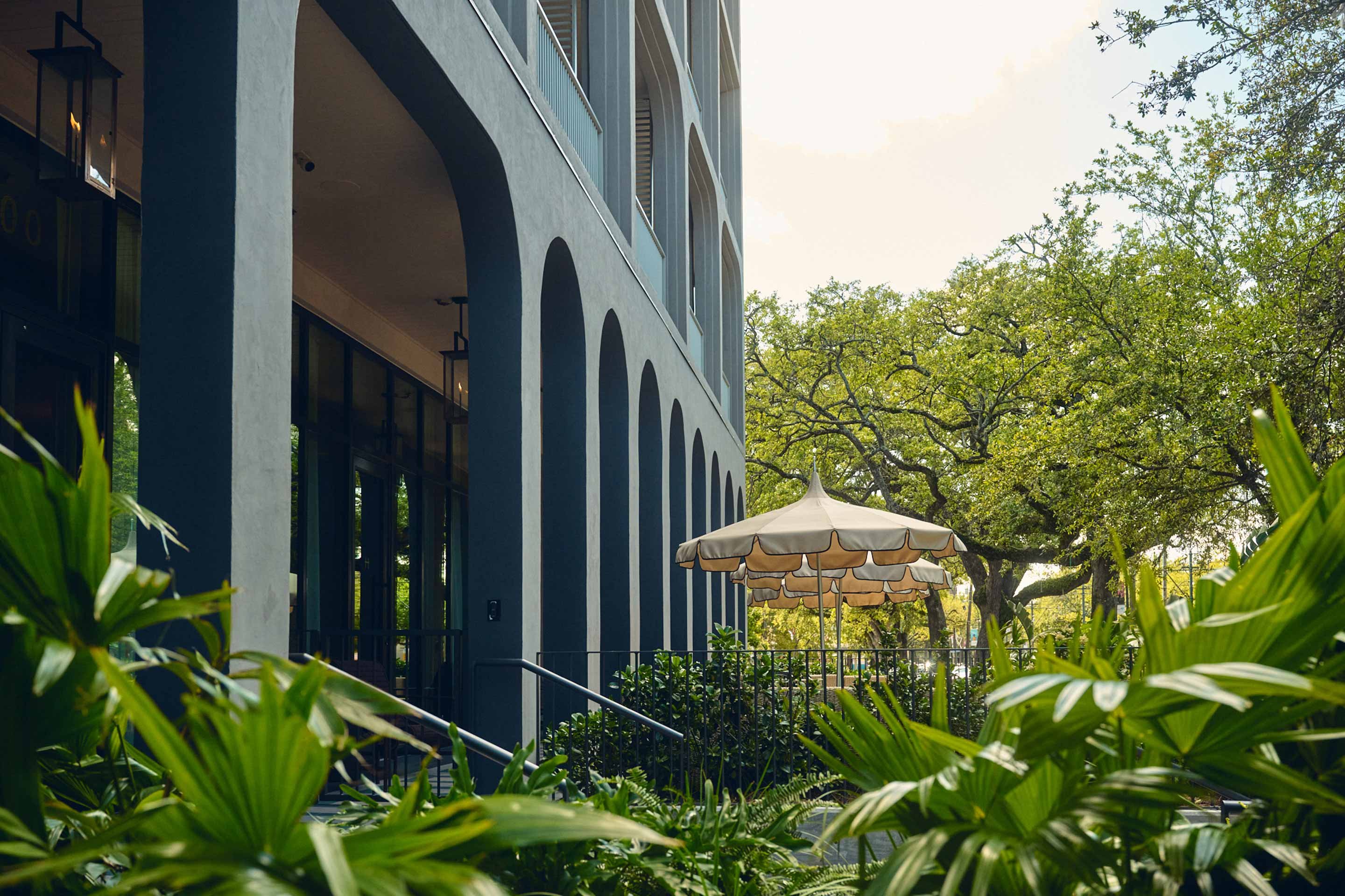 Hotel Henrietta hero image