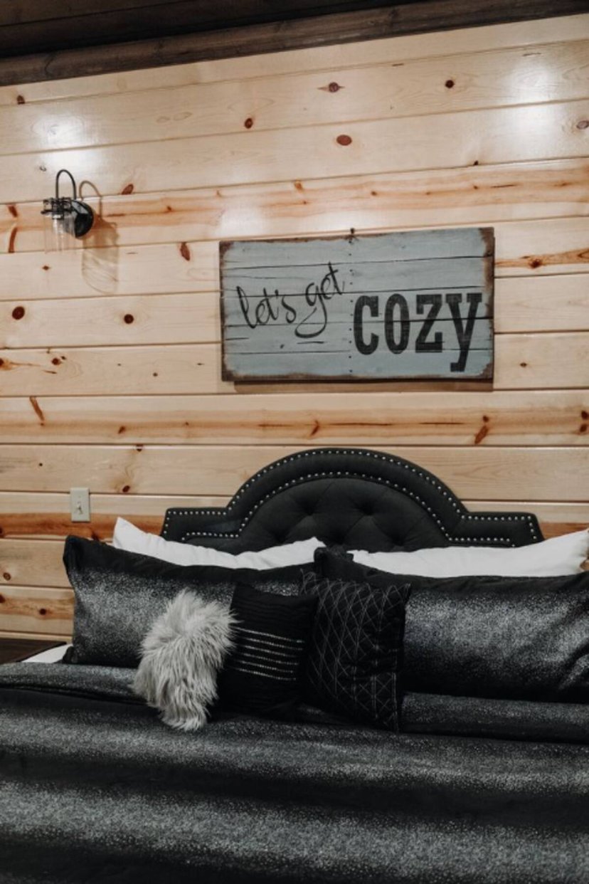 Image 3 of Creek Nest Cabin | Hot Tub, Firepit & Lake Life