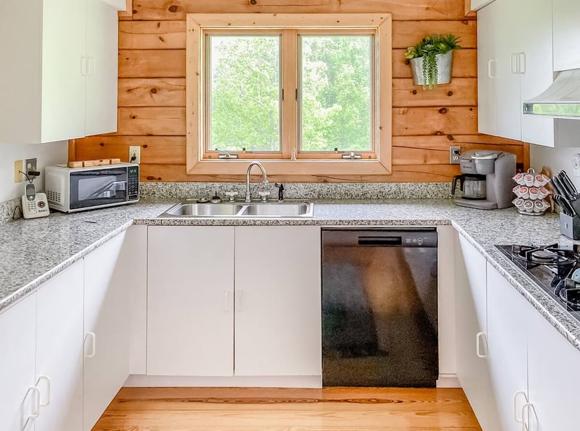 Image 1 of Hilltop Cabin w/ Stunning Views Near Homestead!
