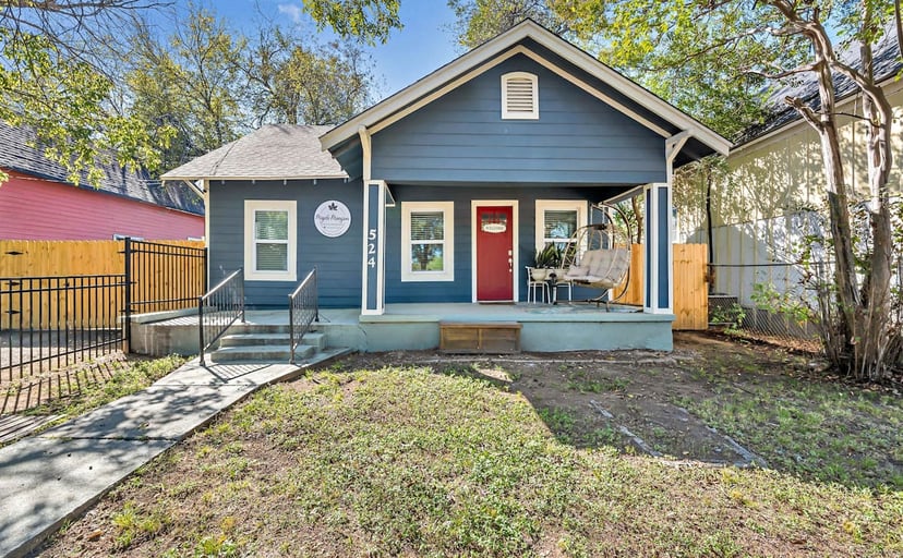 Image 4 of New! Maple Mansion on Tenth