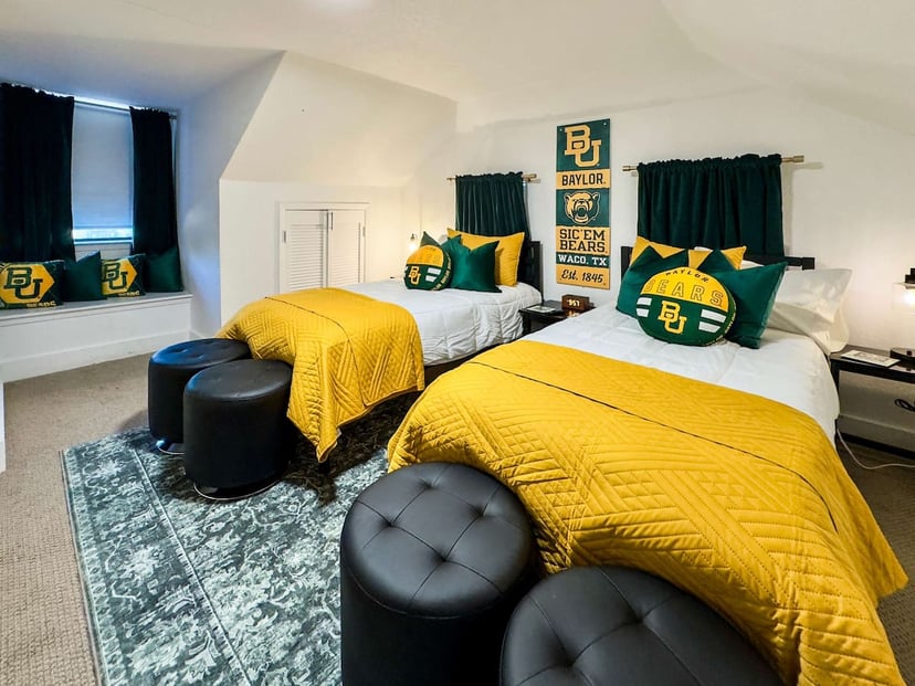 Image 6 of *Magnolia Masterpiece* | Family Gathering Place