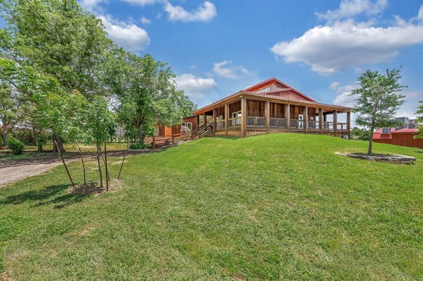 Image 9 of New Spacious Farm Retreat - The Cocoa Suite