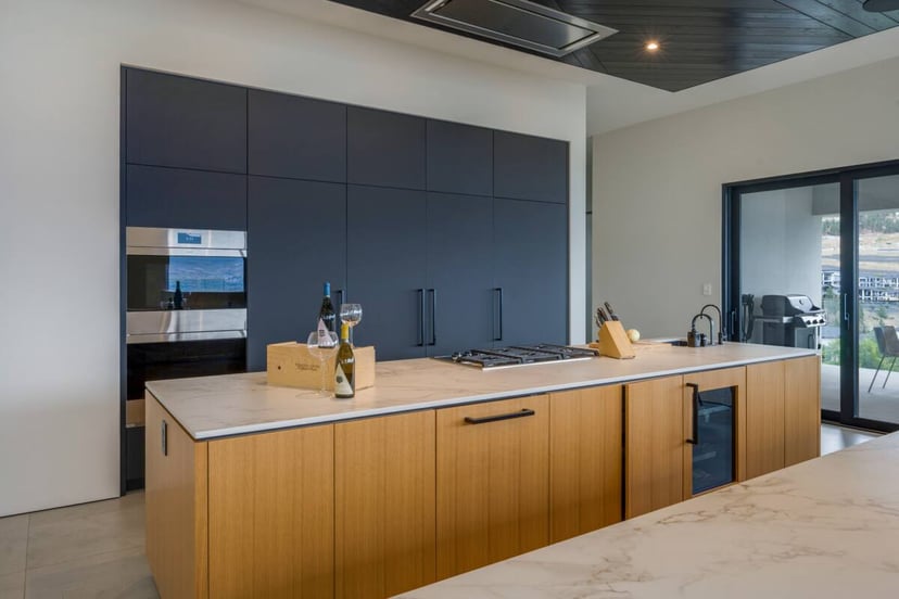 Image 7 of Lakeview Mansion w/Infinity Pool, Hot Tub / 6bed