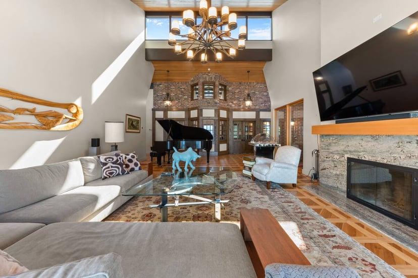 Image 27 of Okanagan Lakefront Home With Pool & Tennis Court