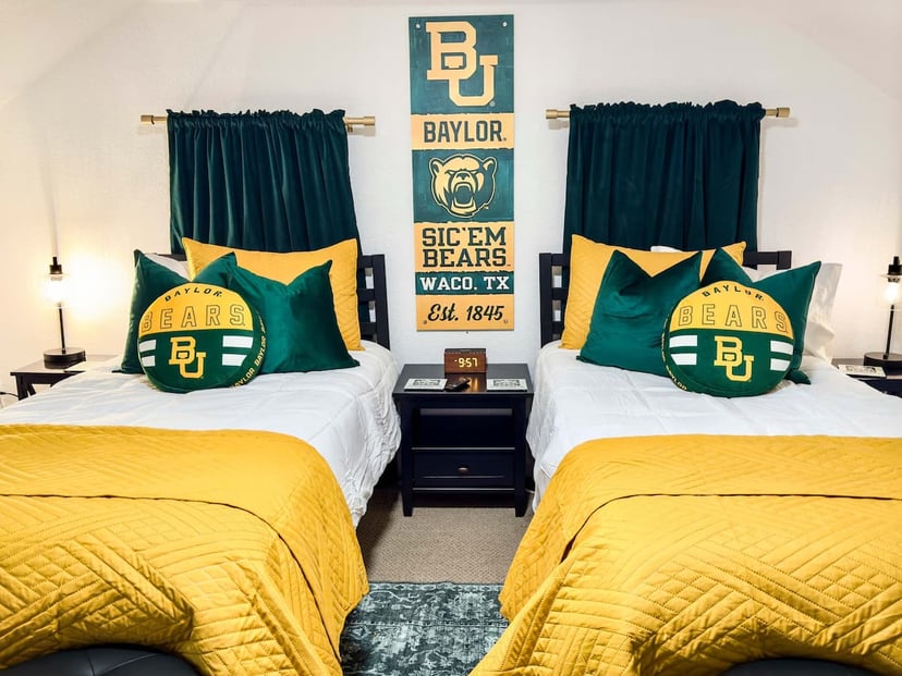 Image 25 of *Magnolia Masterpiece* | Family Gathering Place