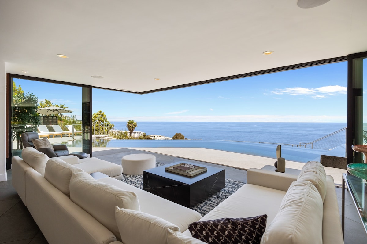 Malibu Oceana Bleu by Stay Awhile Villas | Journey Rewards™